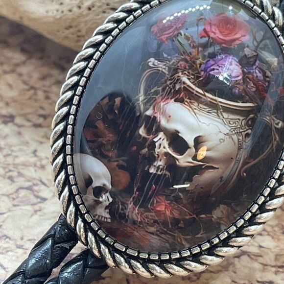 - Gothic Skull Rose Witch Leather Bolo Tie Lariat Necklace Wedding Purple Xmas - Picture 10 of 16